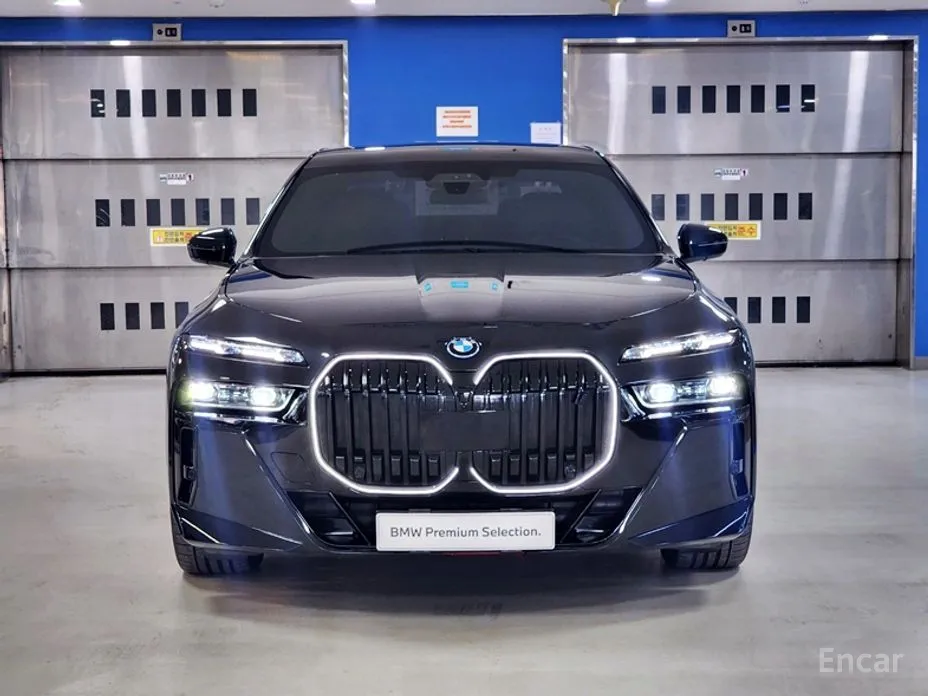 BMW i7 2022 xDrive 60 M sport