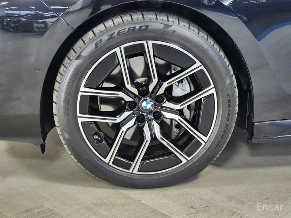 BMW i7 2022 xDrive 60 M sport