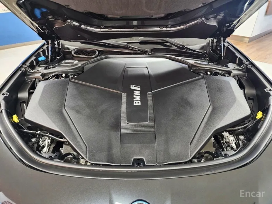 BMW i7 2022 xDrive 60 M sport