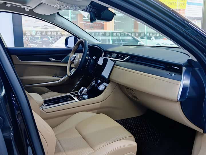 Jaguar XF L 2024 2024款 2.0T P250 两驱尊享豪华版