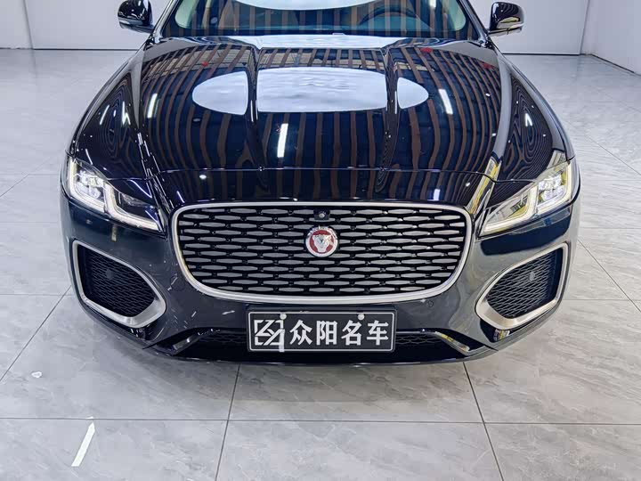 Jaguar XF L 2024 2024款 2.0T P250 两驱尊享豪华版