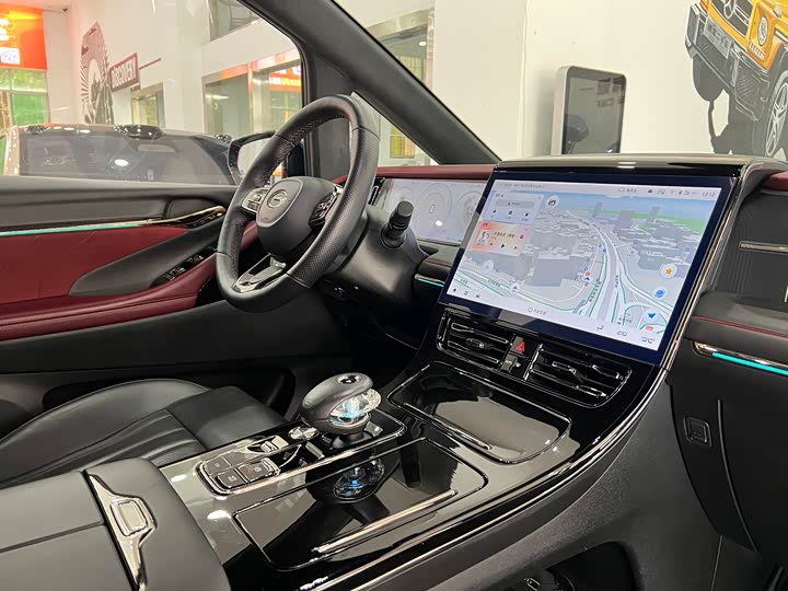 GAC Trumpchi M8 2024 2024款 宗师系列 双擎 至尊版