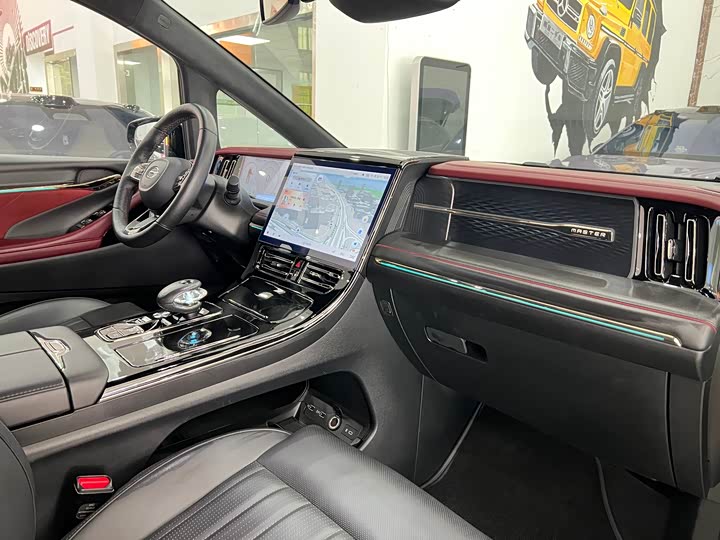 GAC Trumpchi M8 2024 2024款 宗师系列 双擎 至尊版