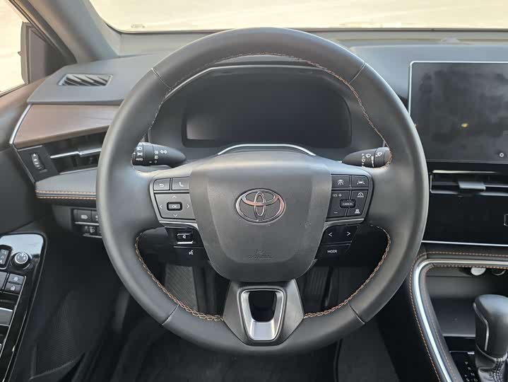 Toyota Avalon 2024 2024款 双擎 2.0L 尊贵版