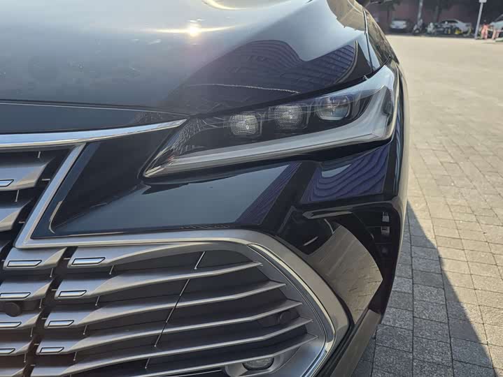 Toyota Avalon 2024 2024款 双擎 2.0L 尊贵版