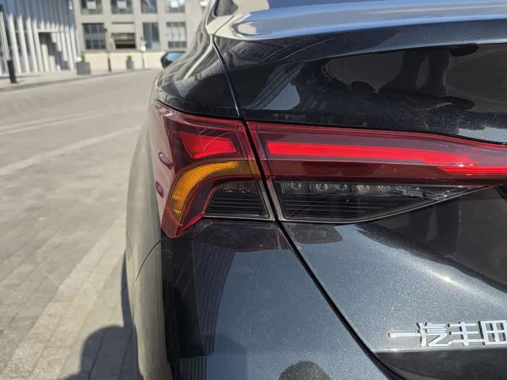 Toyota Avalon 2024 2024款 双擎 2.0L 尊贵版