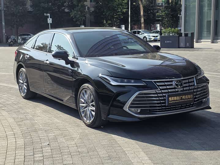 Toyota Avalon 2024 2024款 双擎 2.0L 尊贵版
