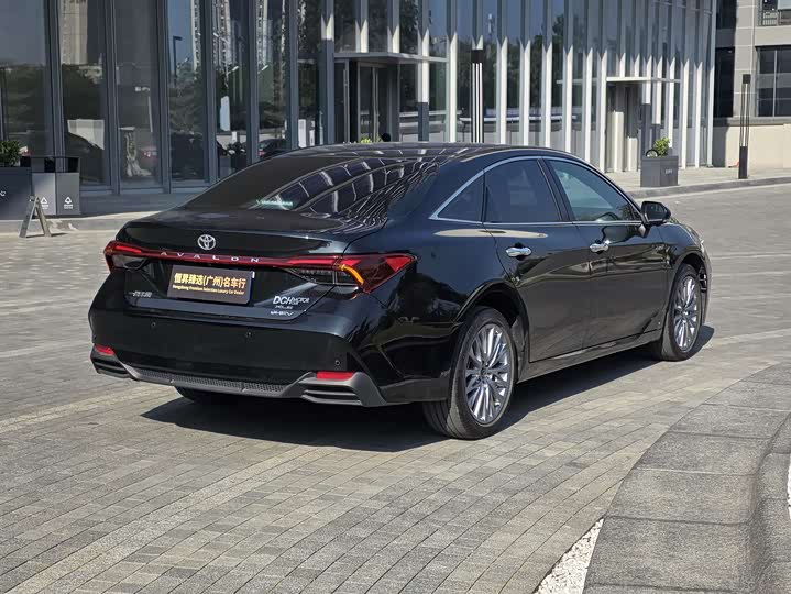 Toyota Avalon 2024 2024款 双擎 2.0L 尊贵版