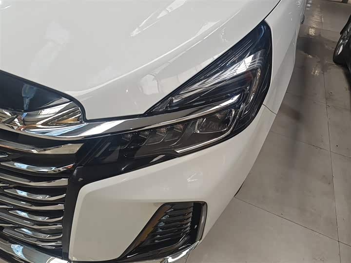 Buick GL8 ES 2023 2023款 改款 陆上公务舱 豪华型
