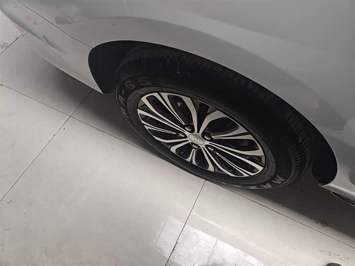 Buick GL8 ES 2023 2023款 改款 陆上公务舱 豪华型