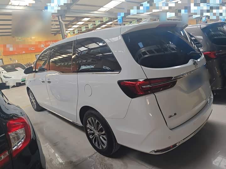 Buick GL8 ES 2023 2023款 改款 陆上公务舱 豪华型