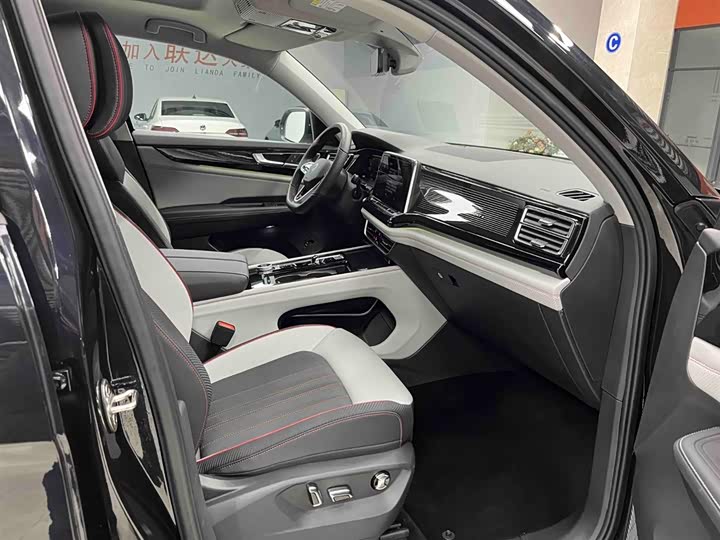 Volkswagen Teramont X 2024 2024款 途昂X 380TSI 四驱龙祥版