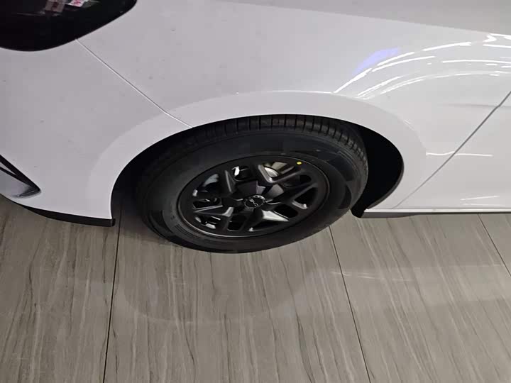 BYD Seal 05 DM-i Hybrid 2025 2025款 DM-i 智驾版 55KM豪华型