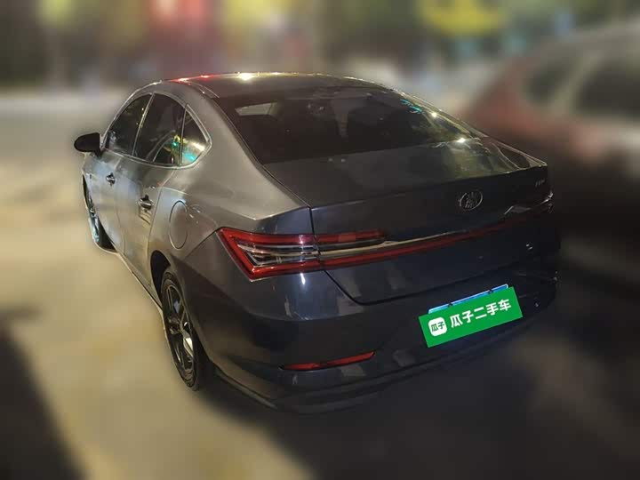 BYD Qin Pro 2020 2020款 超越版 1.5TI 自动尊贵型