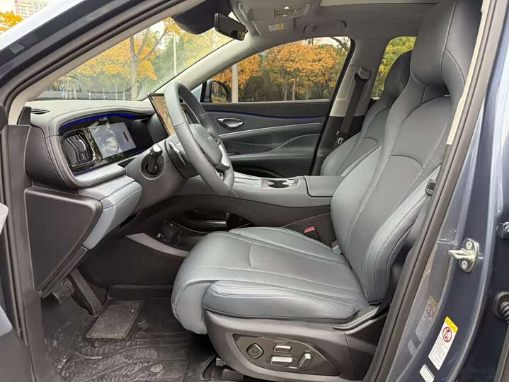 BYD Sea Lion 07 DM-i Hybrid 2025 2025款 150 领航+版