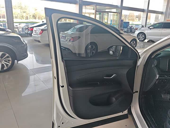 Hyundai Tucson L 2025 2025款 途胜L 1.5T 精英版