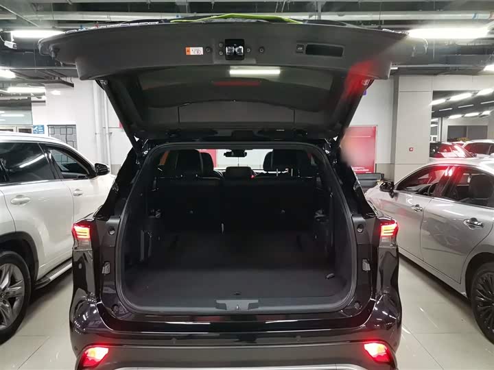 Toyota Crown Kluger 2024 2024款 2.5L HEV四驱尊贵版