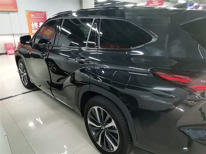 Toyota Crown Kluger 2024 2024款 2.5L HEV四驱尊贵版