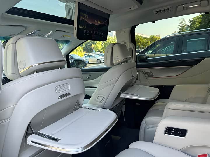 Buick GL8 Hybrid 2026 2026款 陆尊 奢享版