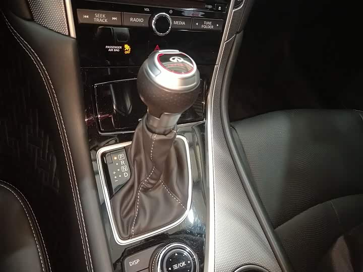 Infiniti Q50L 2021 2021款 2.0T 进享版