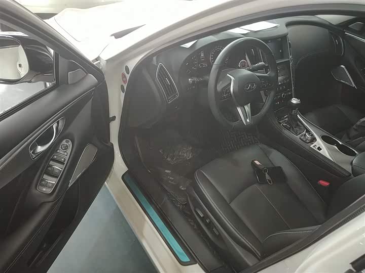 Infiniti Q50L 2021 2021款 2.0T 进享版
