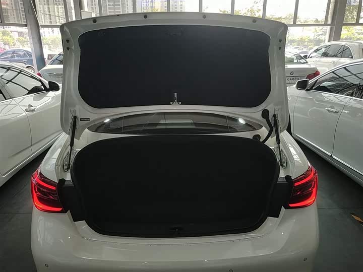 Infiniti Q50L 2021 2021款 2.0T 进享版