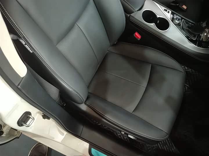 Infiniti Q50L 2021 2021款 2.0T 进享版