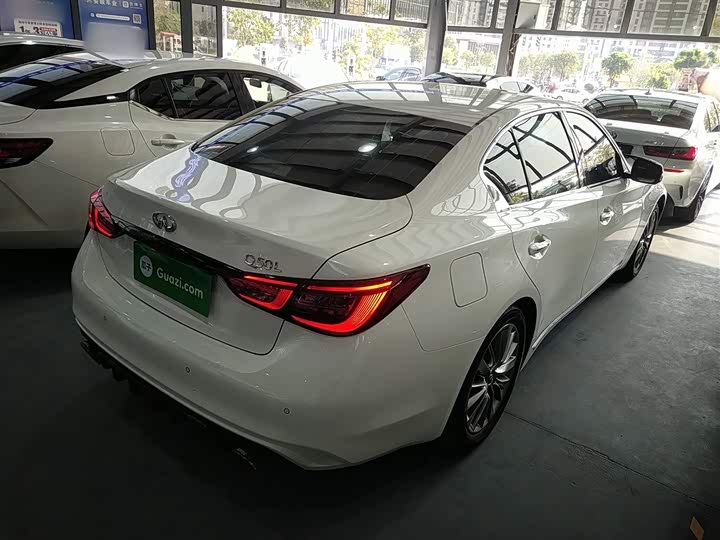 Infiniti Q50L 2021 2021款 2.0T 进享版