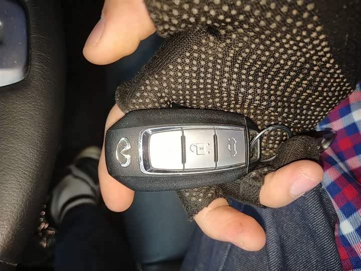 Infiniti Q50L 2021 2021款 2.0T 进享版