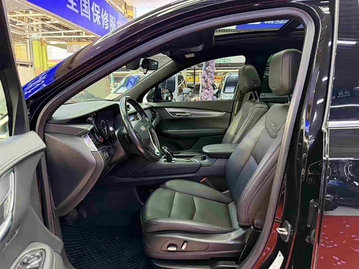 Cadillac XT6 2022 2022款 2.0T 七座四驱风尚型