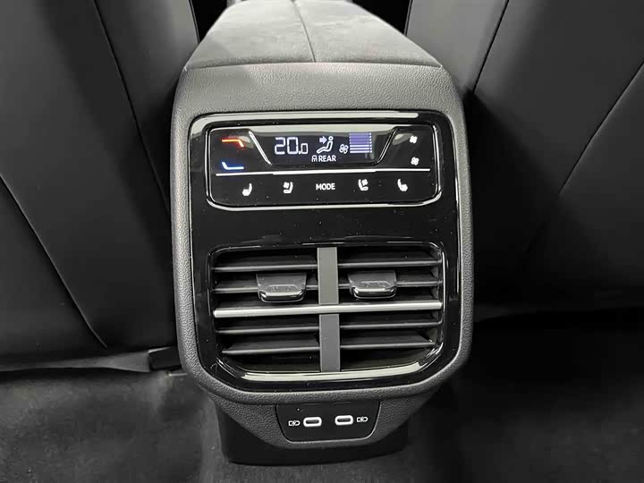 Volkswagen Passat 2025 2025款 Pro 380TSI 星空龙尊版