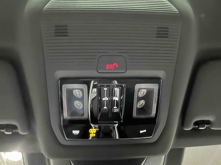 Volkswagen Passat 2025 2025款 Pro 380TSI 星空龙尊版