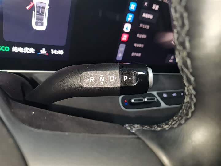 Roewe D7 2023 2023款 DMH 125km 旗舰版