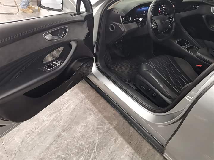 Roewe D7 2023 2023款 DMH 125km 旗舰版