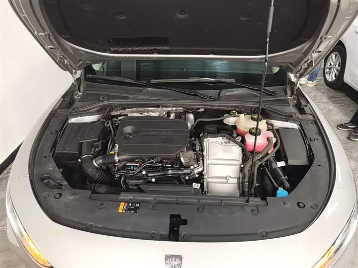 Roewe D7 2023 2023款 DMH 125km 旗舰版