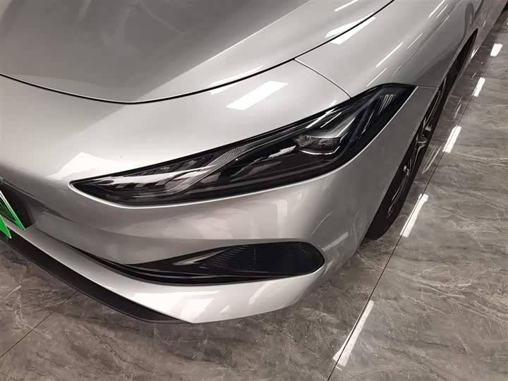 Roewe D7 2023 2023款 DMH 125km 旗舰版