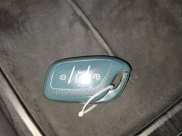 Roewe D7 2023 2023款 DMH 125km 旗舰版