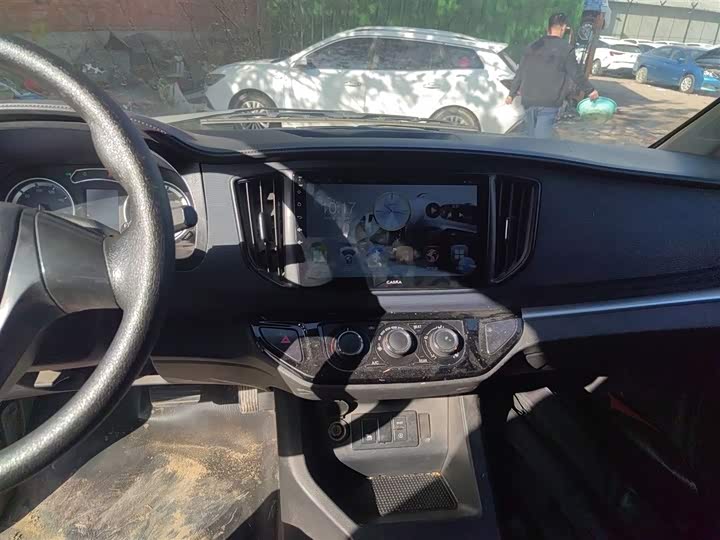 Dongfeng Forthing Lingzhi M5 EV 2022 2022款 舒适型 7座