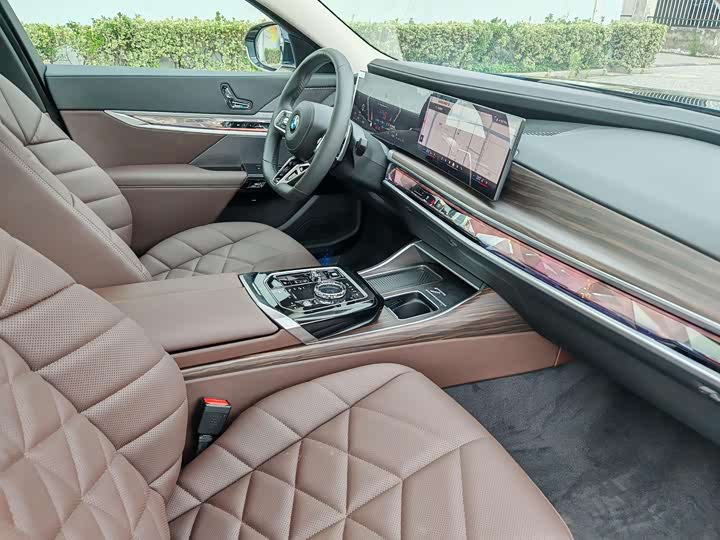 BMW 7 Series 2023 2023款 735Li M运动套装