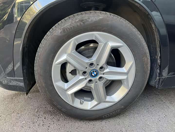 BMW iX1 2023 2023款 eDrive25L X设计套装