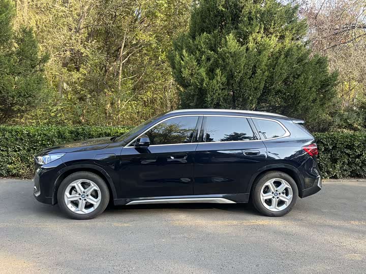 BMW iX1 2023 2023款 eDrive25L X设计套装