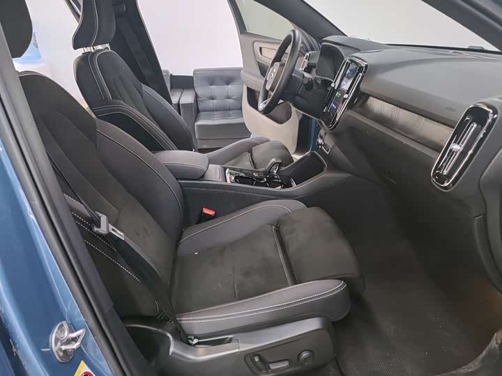 Volvo C40 2022 2022款 长续航版 PRO