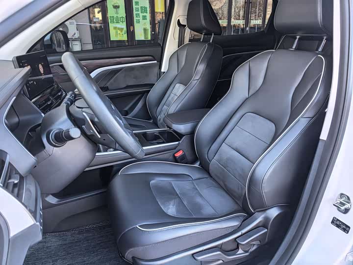 Haval H6 2025 2025款 1.5T 国潮都市版