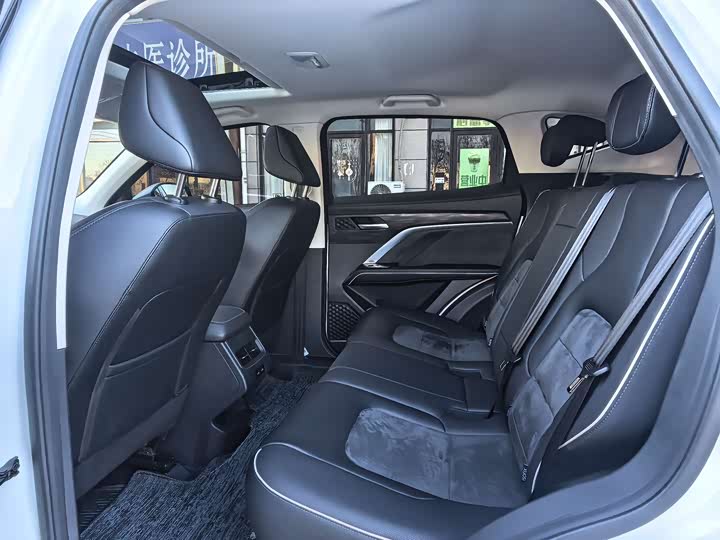 Haval H6 2025 2025款 1.5T 国潮都市版