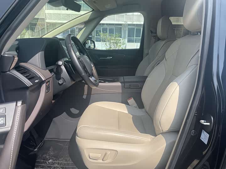 Toyota Alphard 2024 2024款 双擎 2.5L 臻享版