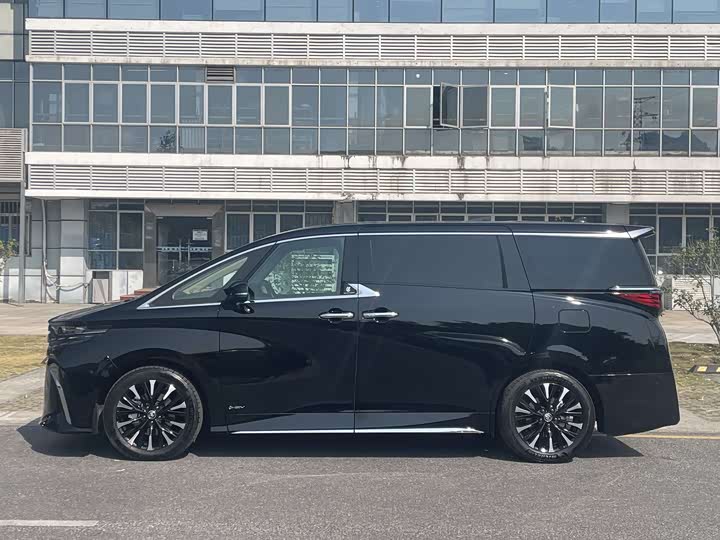 Toyota Alphard 2024 2024款 双擎 2.5L 臻享版
