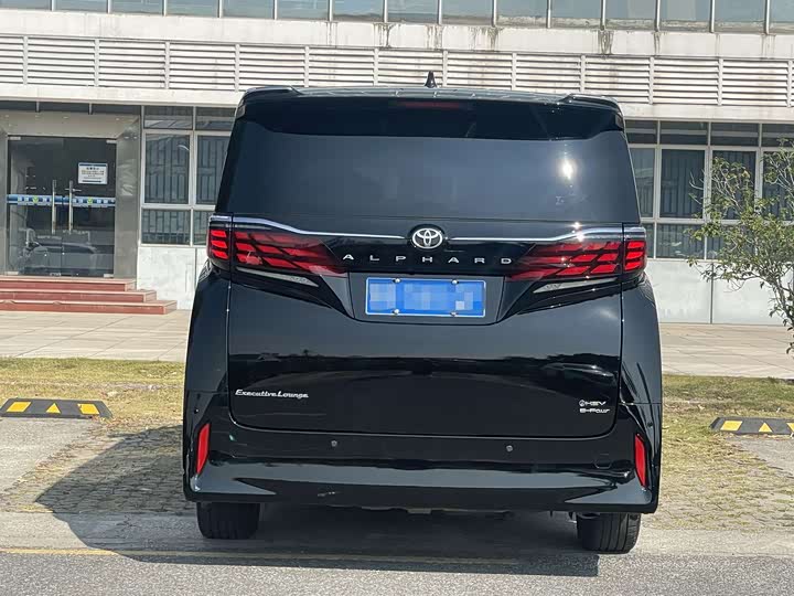 Toyota Alphard 2024 2024款 双擎 2.5L 臻享版