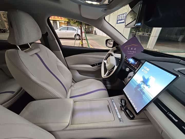 Geely Preface L 2024 2024款 油混 1.5TD 天宫版