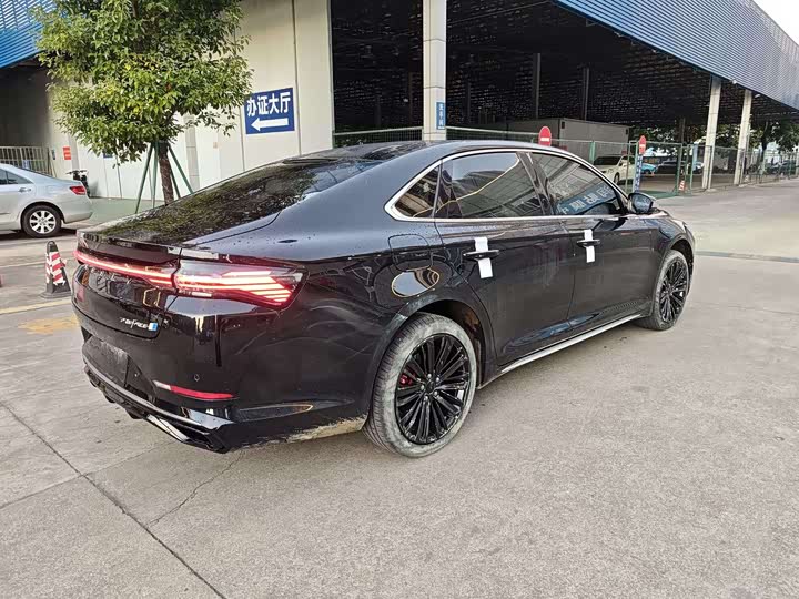 Geely Preface L 2024 2024款 油混 1.5TD 天宫版