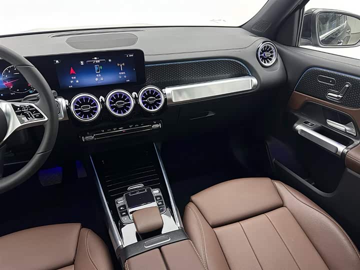 Mercedes-Benz GLB-Class 2024 2024款 GLB 220 时尚型